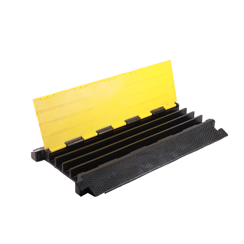 SH024-4B Bộ bảo vệ cáp nhựa và cao su chống nước ngoài trời cấp công nghiệp